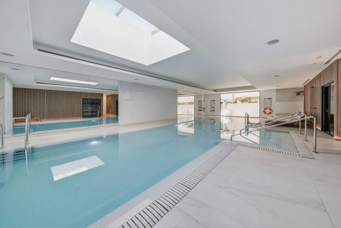 Apartment in Marbella, Andalusia, Spain 1 - 17632193