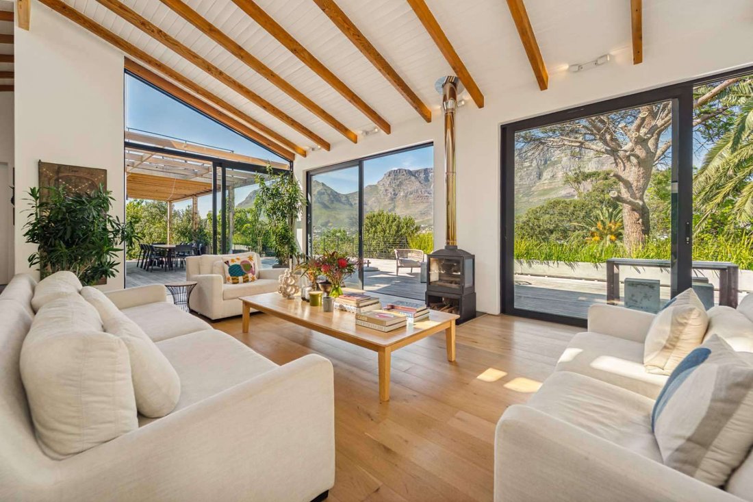 House in City Centre, City Bowl, Cape Town 5 - 18939733
