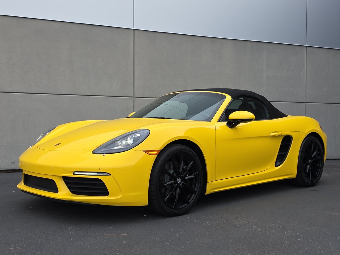 Cabriolet in Memphis, TN, United States 1 - 18940357