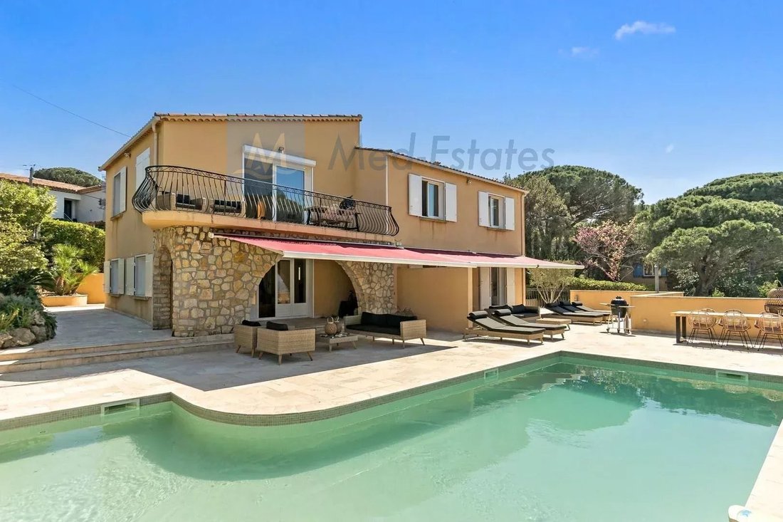 Villa in Ville-Les Saquedes-Le Bouillonnet, Sainte-Maxime, France 2 - 16501760