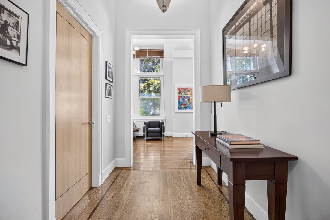 Co Op in New York, New York, United States 3 - 18943749