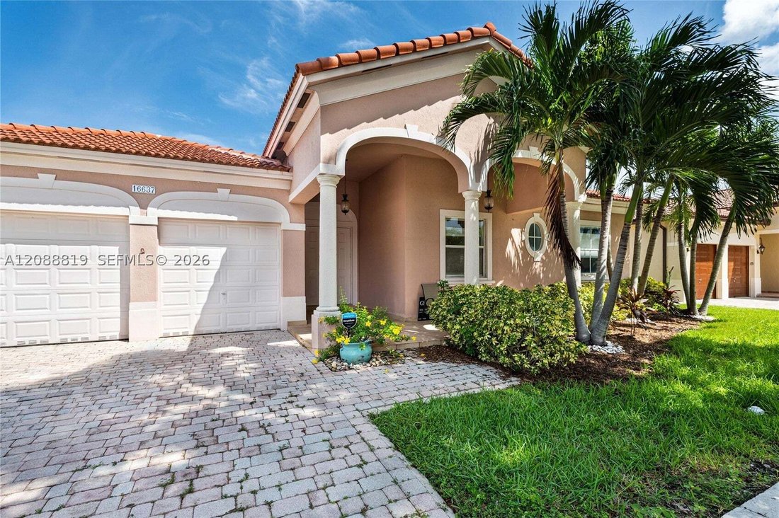 House in Miami, Florida, United States 3 - 18943084