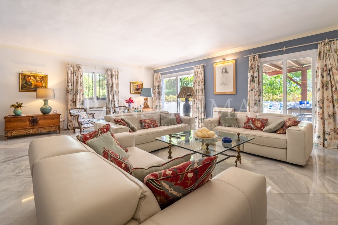 Villa in Marbella, Andalusia, Spain 2 - 15551072