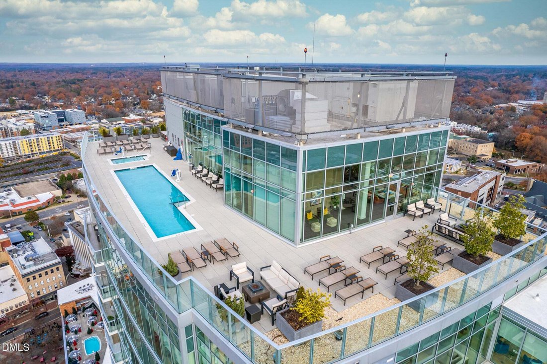 Condo in Durham, North Carolina, United States 5 - 18939950