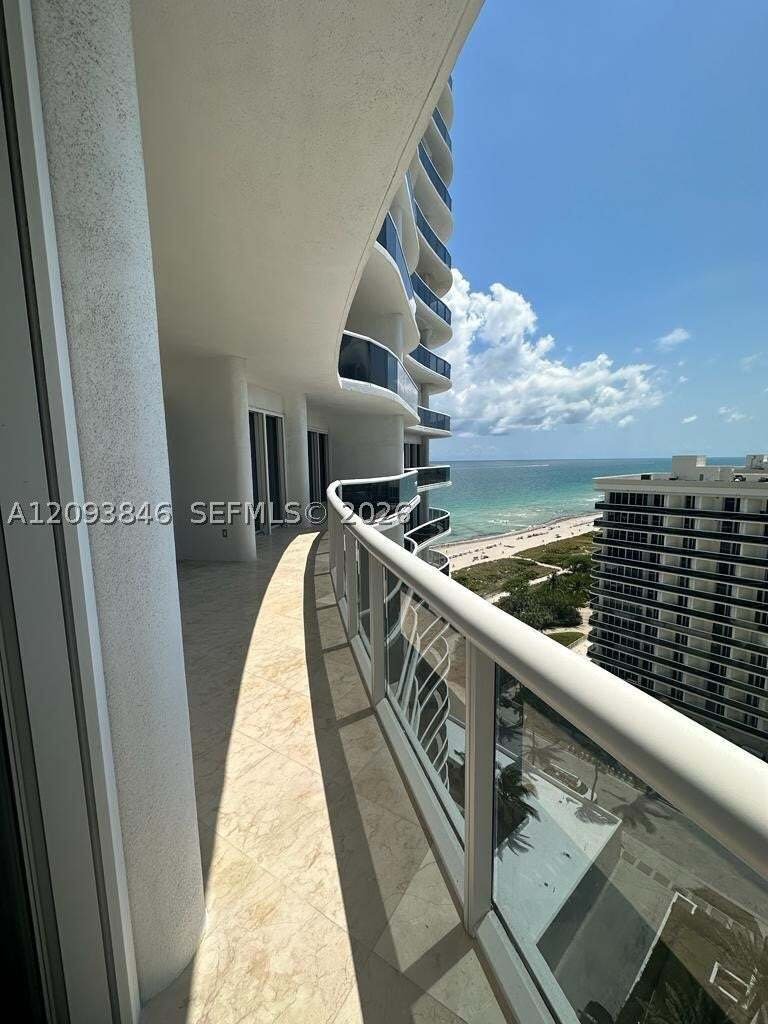 Condo in Bal Harbour, Florida, United States 1 - 18943016