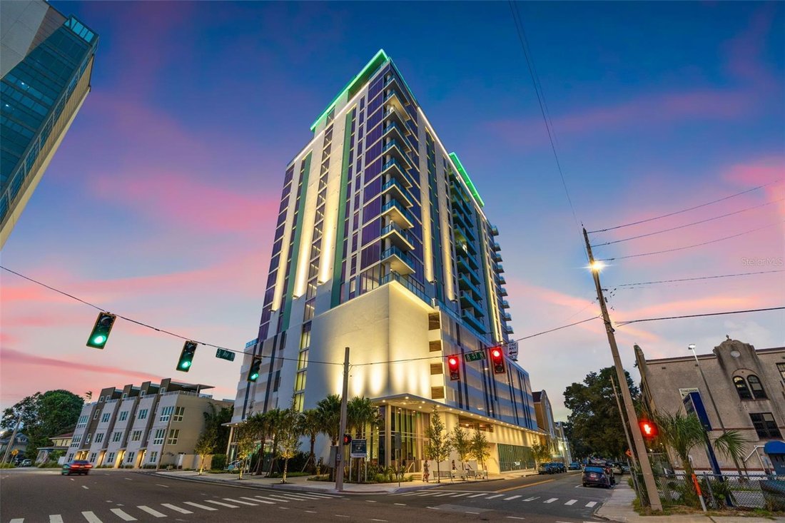 Condo in St. Petersburg, Florida, United States 2 - 18942907