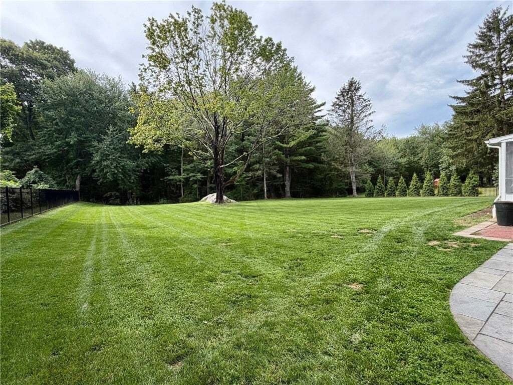 House in East Greenwich, Rhode Island, United States 3 - 18942027