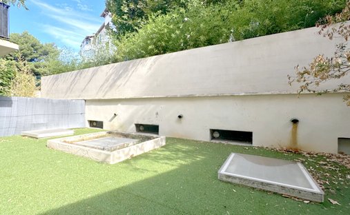 Apartment in Mazarin-Opéra-Bellegarde-Mairie, Aix-en-Provence, France 1