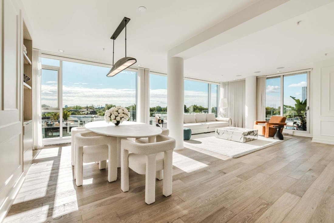 Condo in Montréal, Quebec, Canada 1 - 18944074