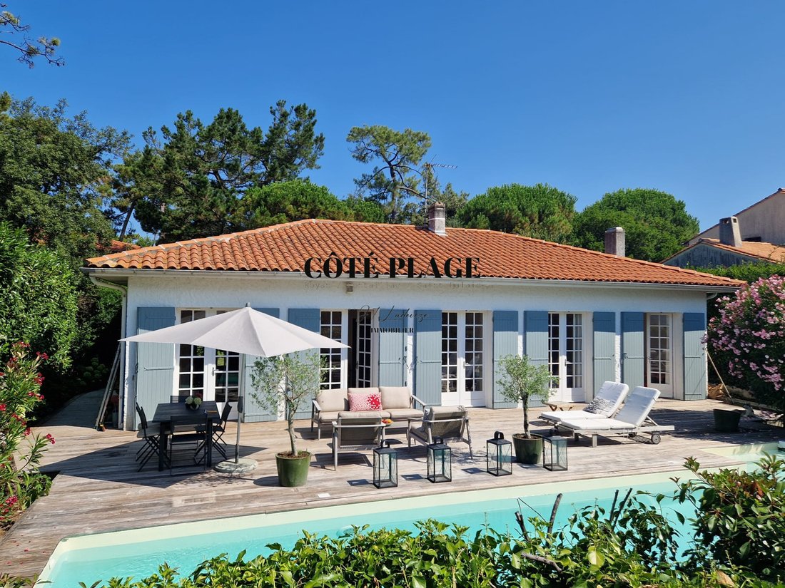 House in Vaux-sur-Mer, Nouvelle-Aquitaine, France 1 - 18943945