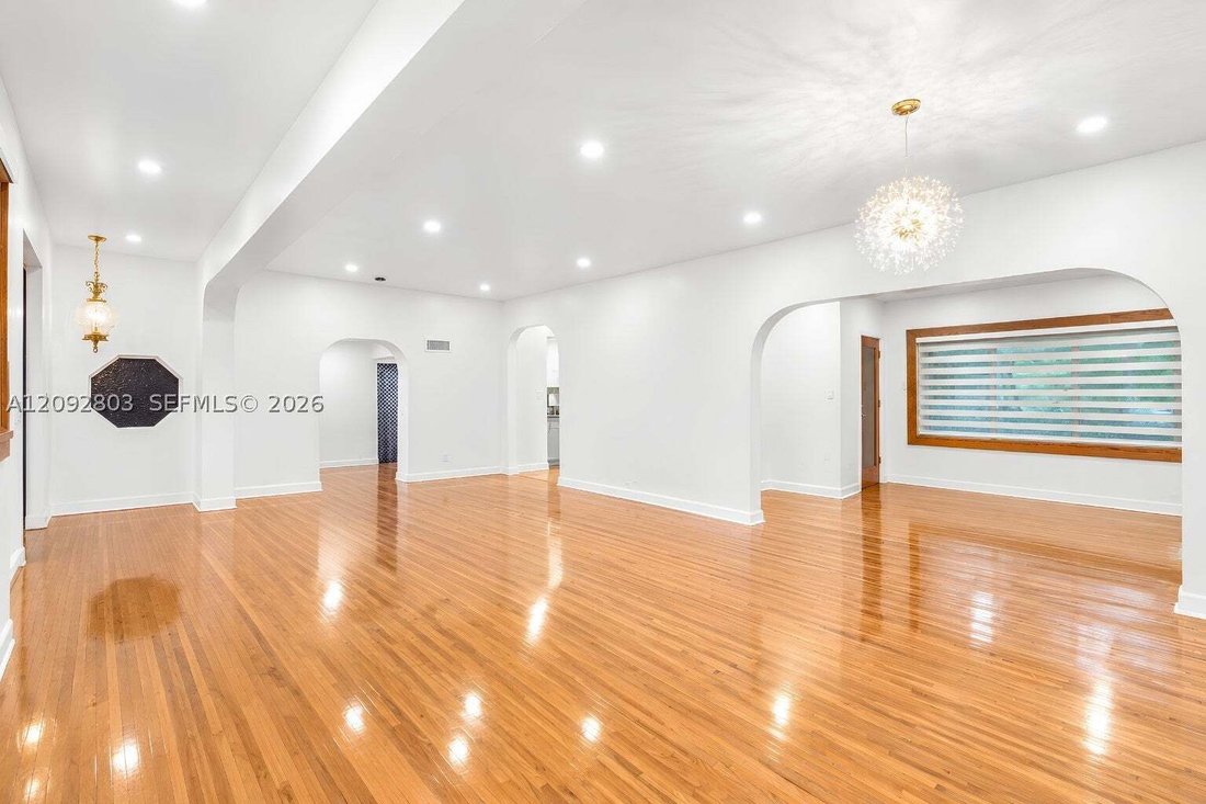 House in Miami, Florida, United States 5 - 18943052
