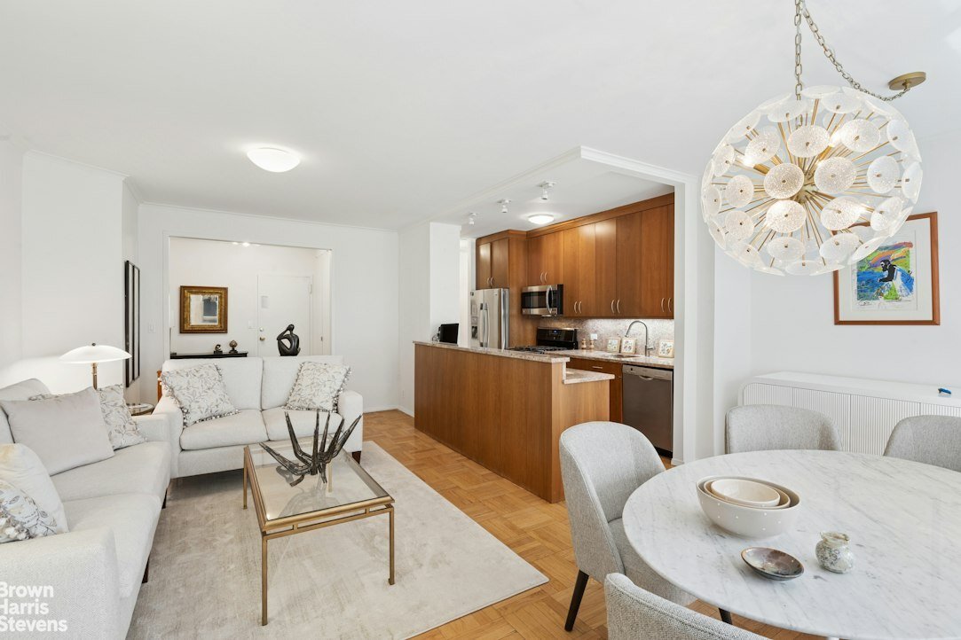 Co Op in New York, New York, United States 2 - 18942670