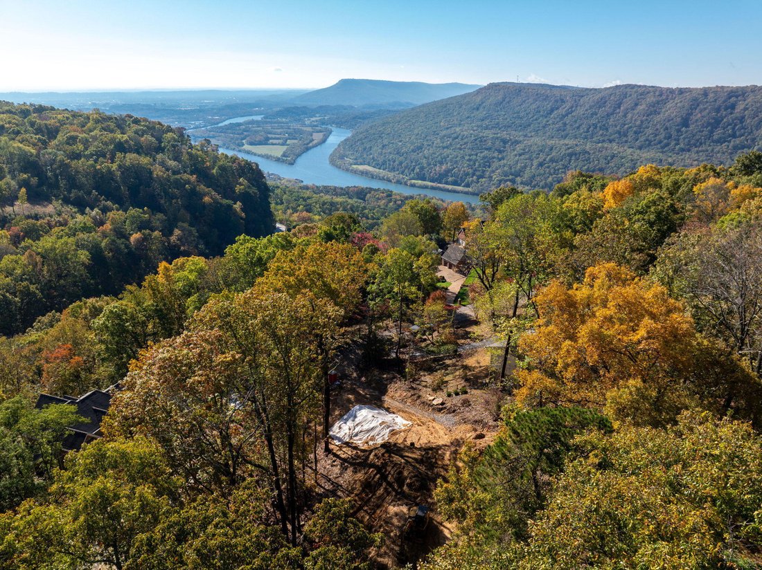 House in Signal Mountain, Tennessee, United States 2 - 18939384