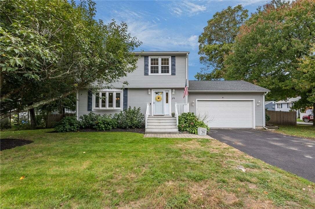 House in Cumberland, Rhode Island, United States 3 - 18942030