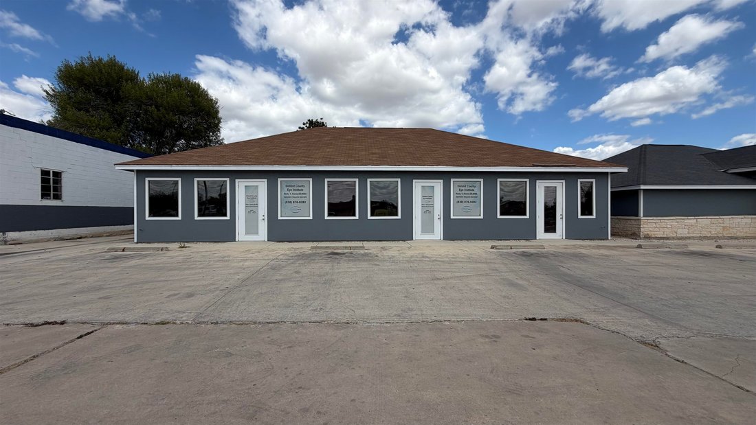 House in Carrizo Springs, Texas, United States 2 - 18942790