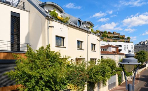 Villa in Espaces Jeunes, Issy-les-Moulineaux, France 1