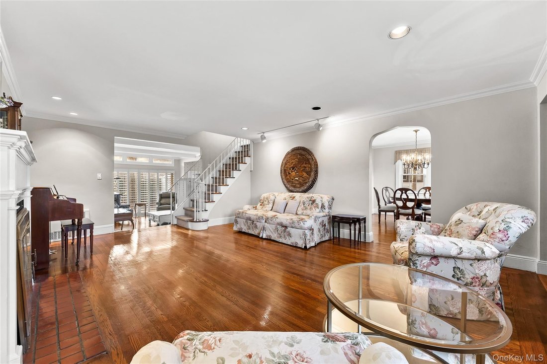 House in New York, New York, United States 4 - 18939477