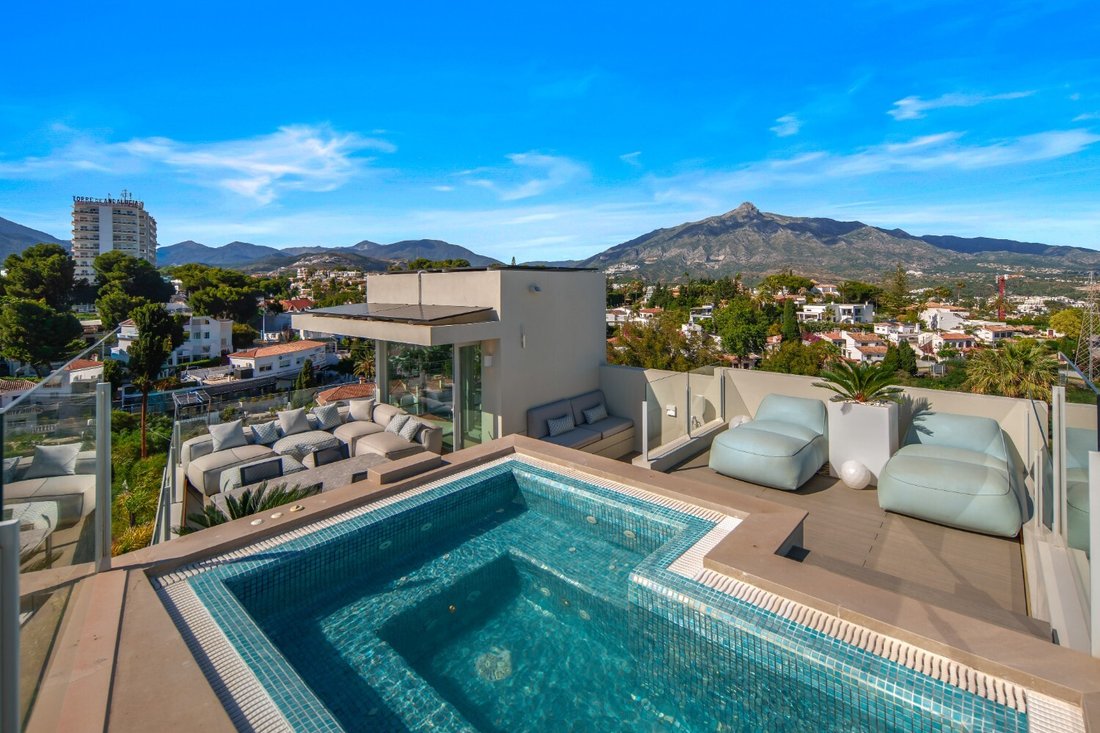 Villa in Nueva Andalucia, Marbella, Spain 4 - 18940242