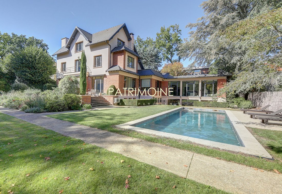 Villa in Poincare, Garches, France 1 - 18944404