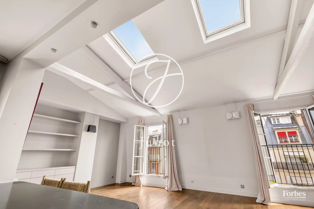 Apartment in Porte Dauphine, Paris 16e Arrondissement, Paris 4 - 18940093