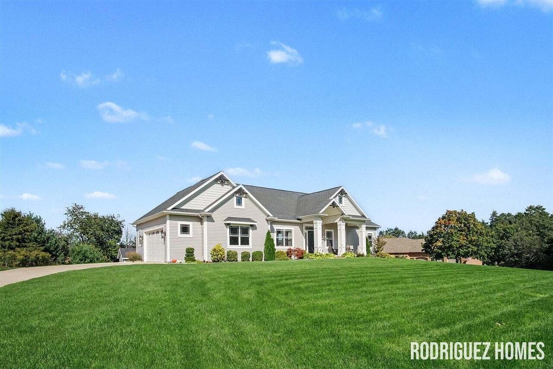 House in Forest Hills, Michigan, United States 3 - 18943384