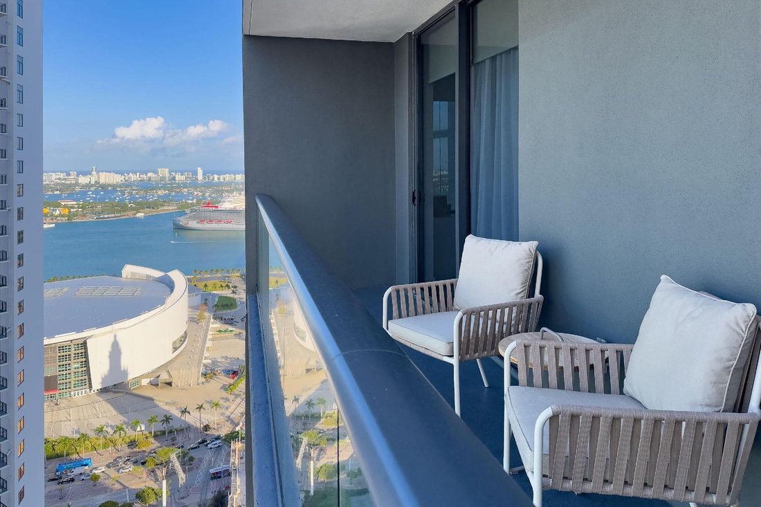 Condo in Miami, Florida, United States 1 - 18940225