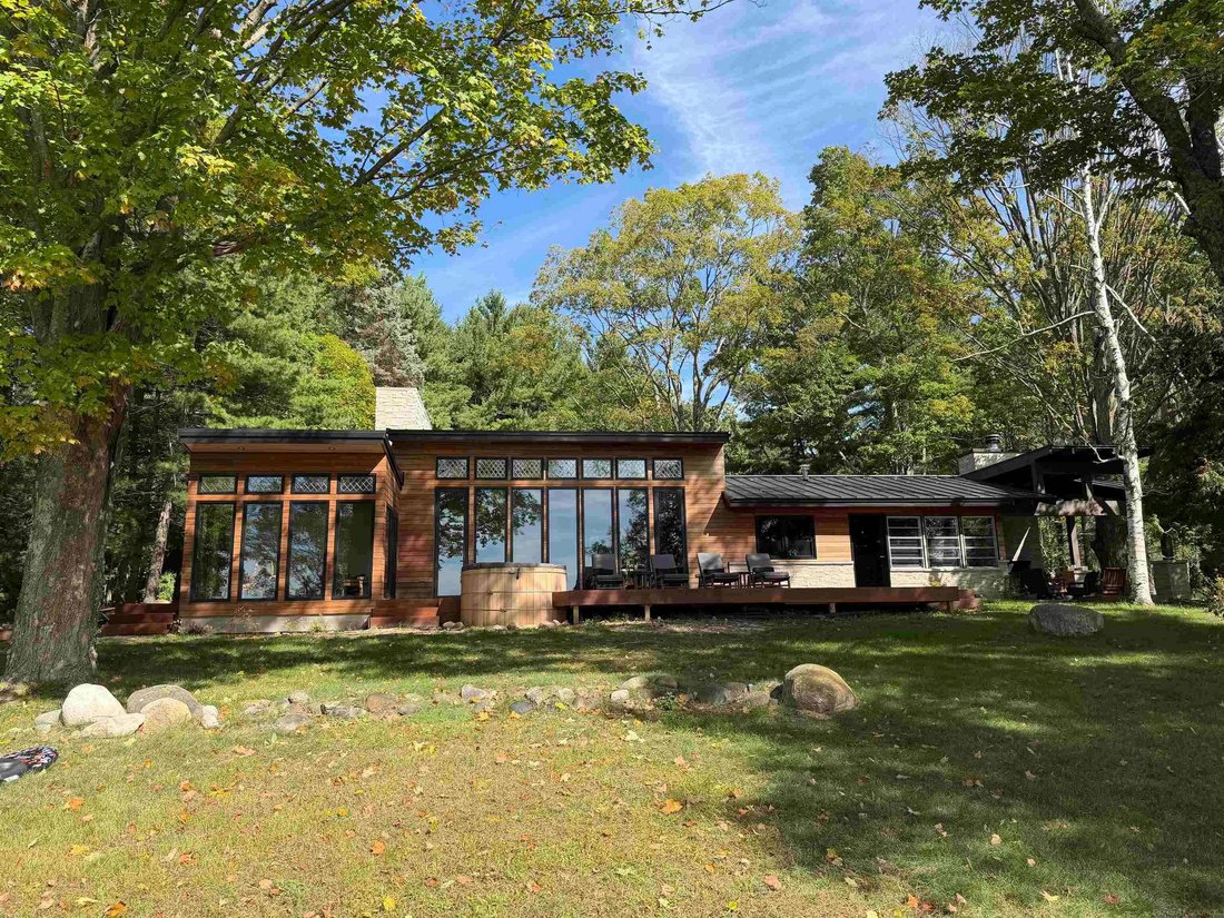 House in Central Lake, Michigan, United States 2 - 18943390