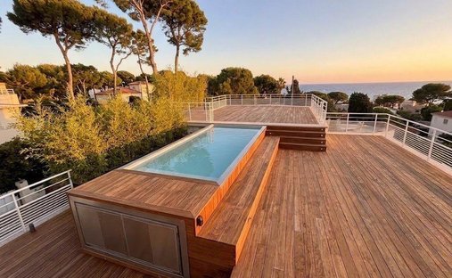 Villa in Antibes, Provence-Alpes-Côte d'Azur, France 1