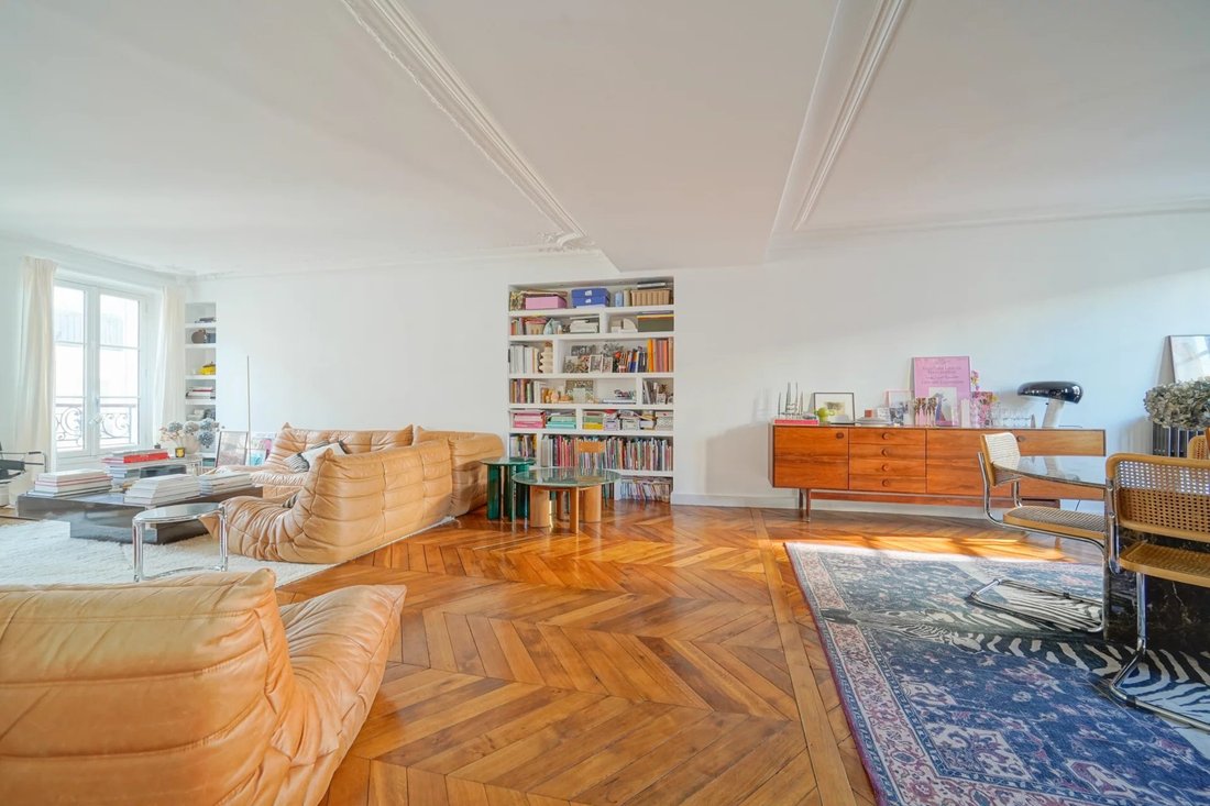 Apartment in Clichy-Trinité, Paris 9e Arrondissement, Paris 5 - 18943982