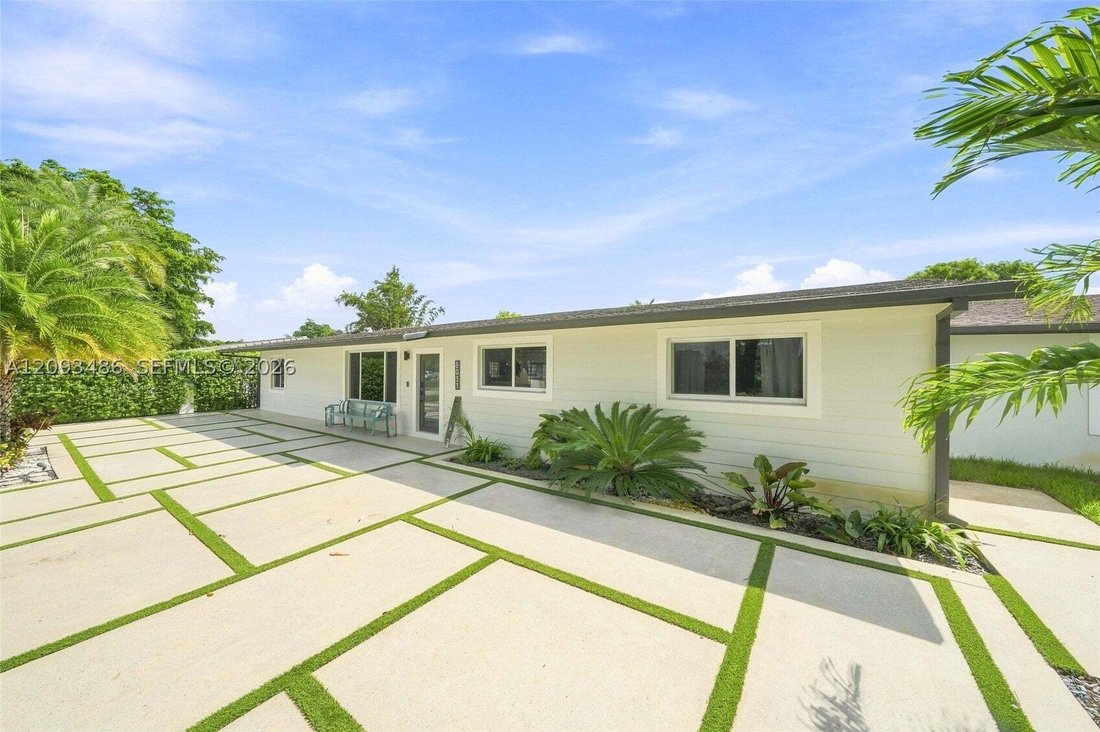 House in Miami, Florida, United States 3 - 18943018