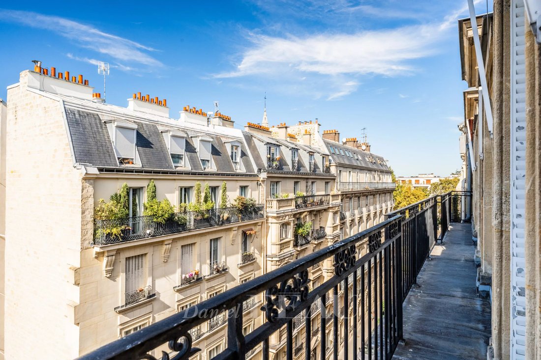 Apartment in La Plaine des Sablons, Neuilly-sur-Seine, France 2 - 18940557