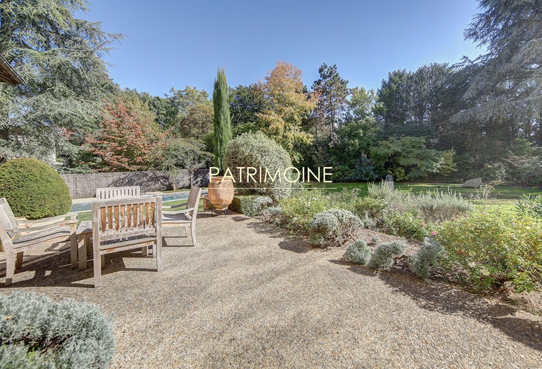 Villa in Poincare, Garches, France 4 - 18944404