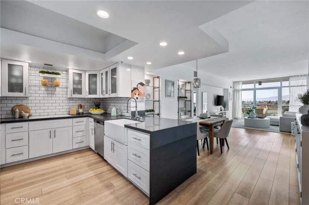 Condo in Marina del Rey, California, United States 2 - 18943225