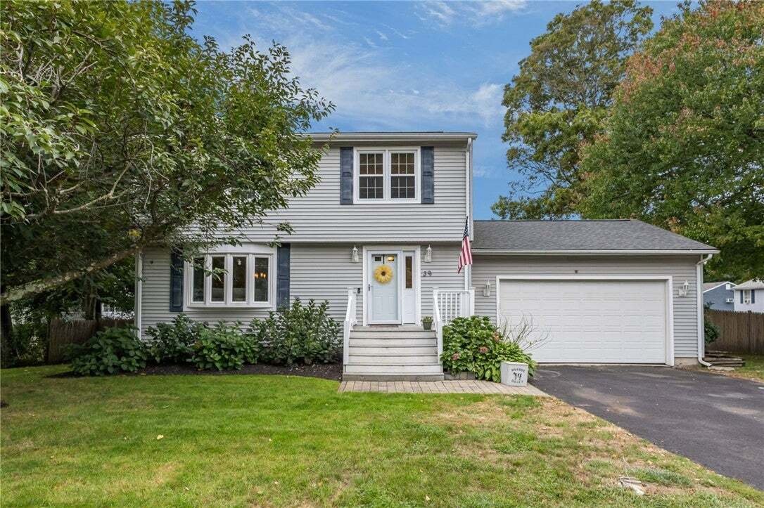 House in Cumberland, Rhode Island, United States 4 - 18942030