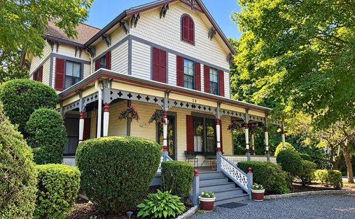 House in East Williston, New York, United States 1