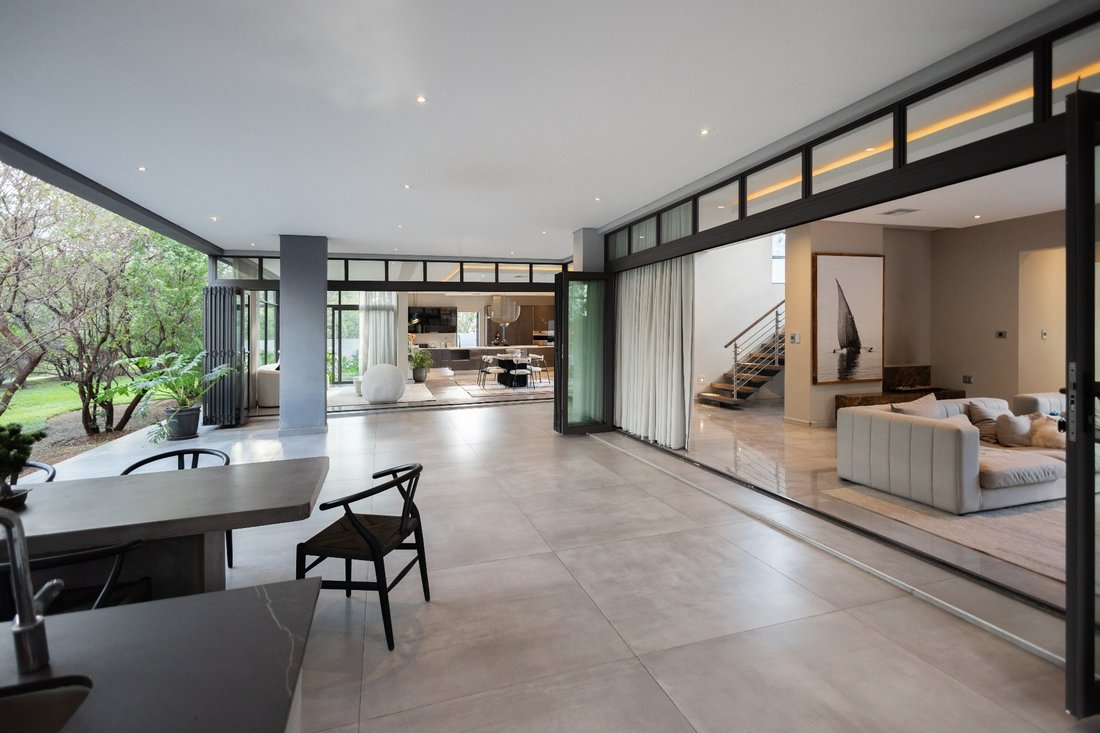 House in Halfway House Estate, Gauteng, South Africa 5 - 18939300