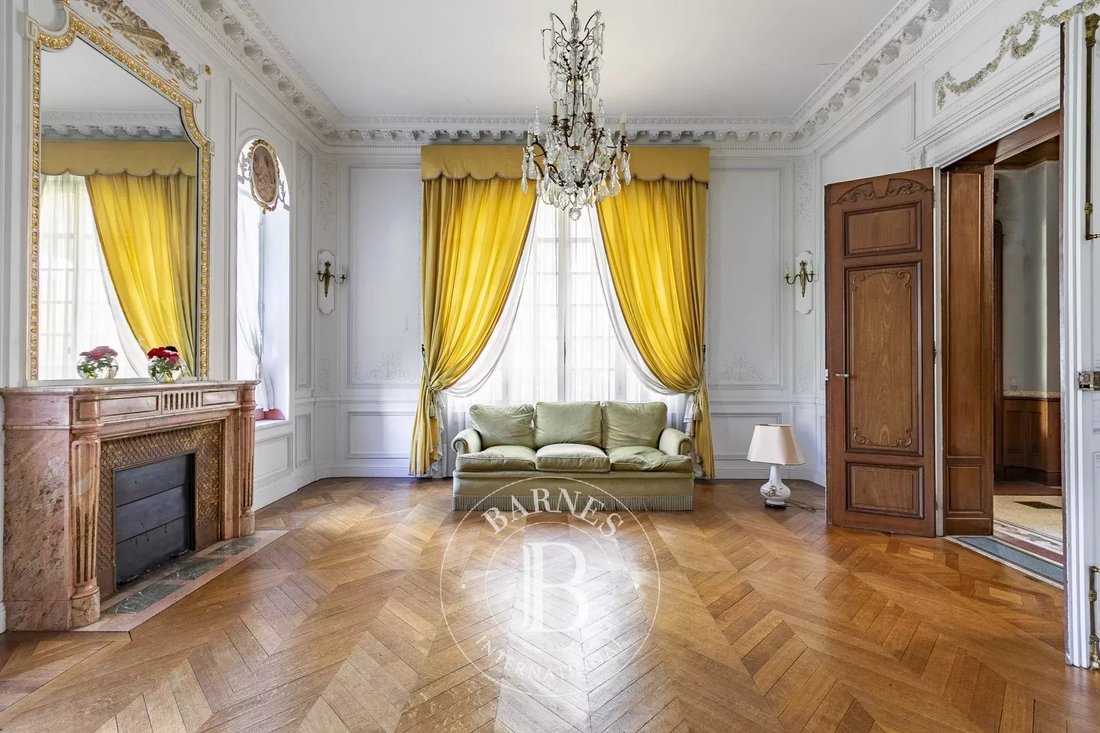 House in Compiegne, Hauts-de-France, France 4 - 18940391