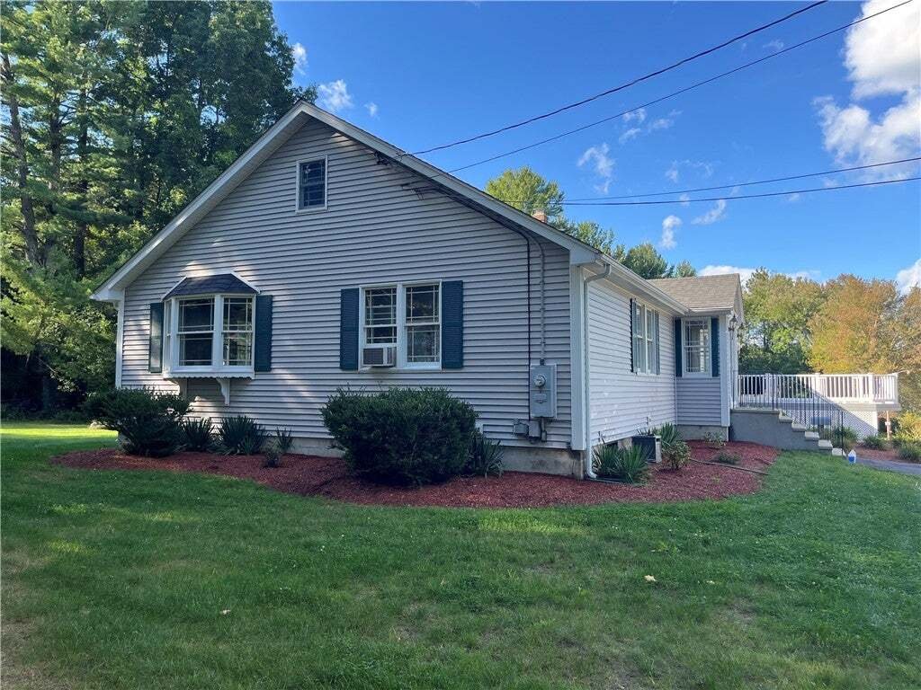 House in Burrillville, Rhode Island, United States 3 - 18942041