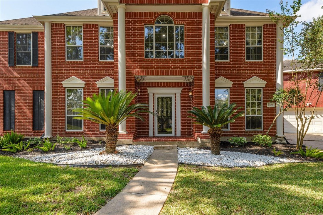 House in Friendswood, Texas, United States 4 - 18936962