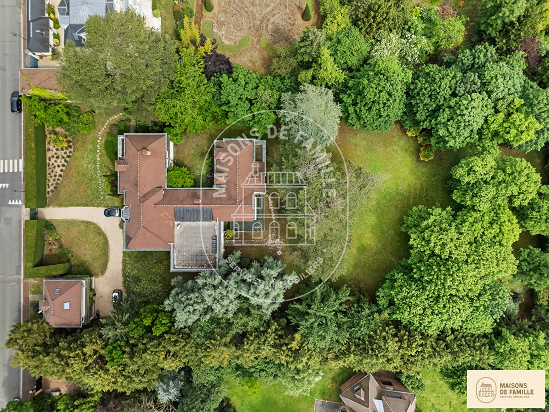 Villa in Vieux Croissy, Croissy-sur-Seine, France 1 - 18941066