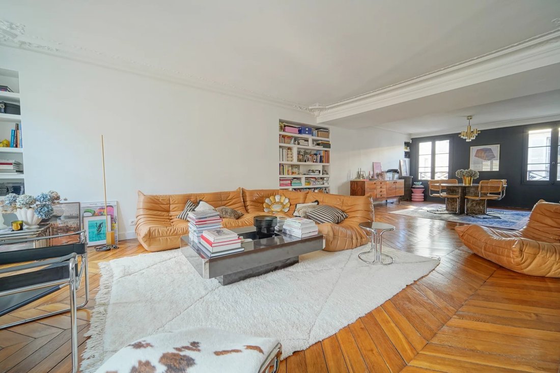 Apartment in Clichy-Trinité, Paris 9e Arrondissement, Paris 4 - 18943982