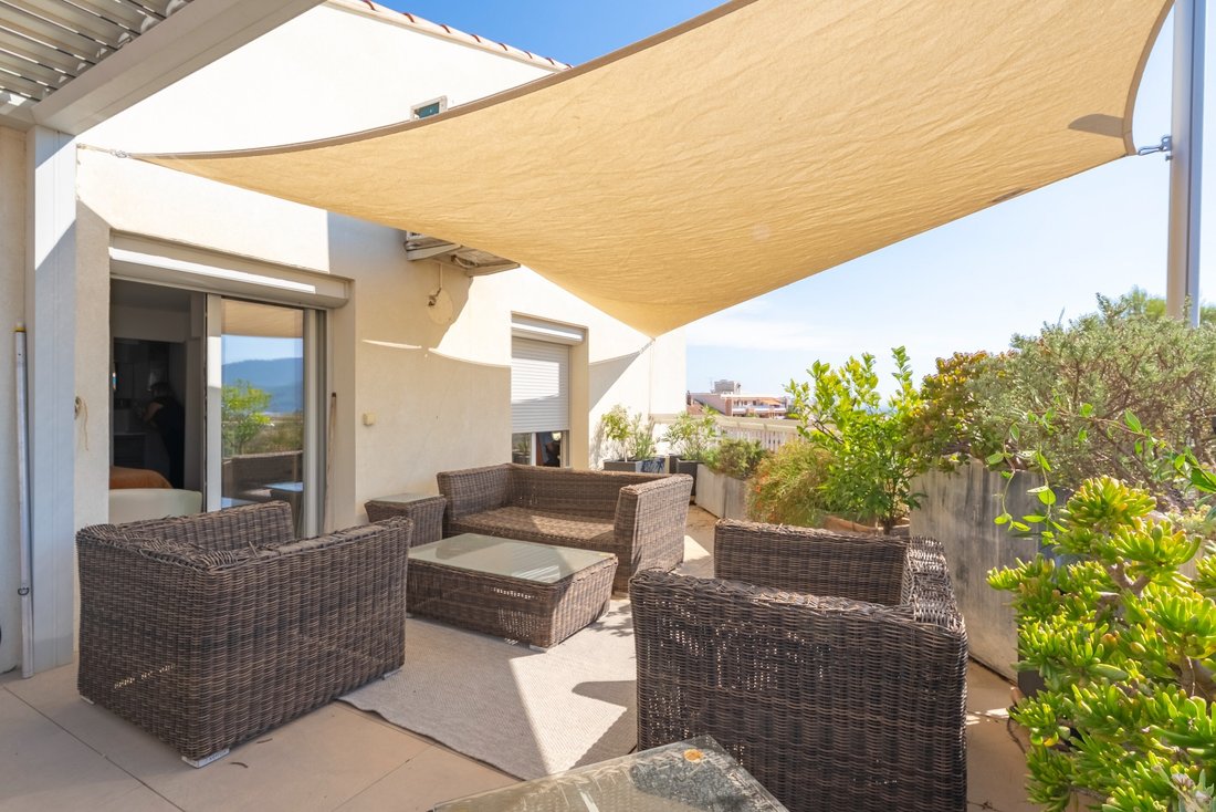 Apartment in Hyeres, Provence-Alpes-Côte d'Azur, France 2 - 18943709