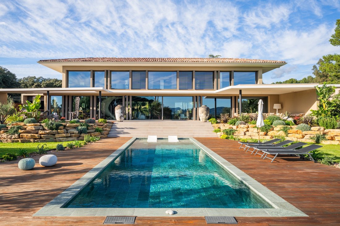 House in La Cadiere-d'Azur, Provence-Alpes-Côte d'Azur, France 1 - 17708744