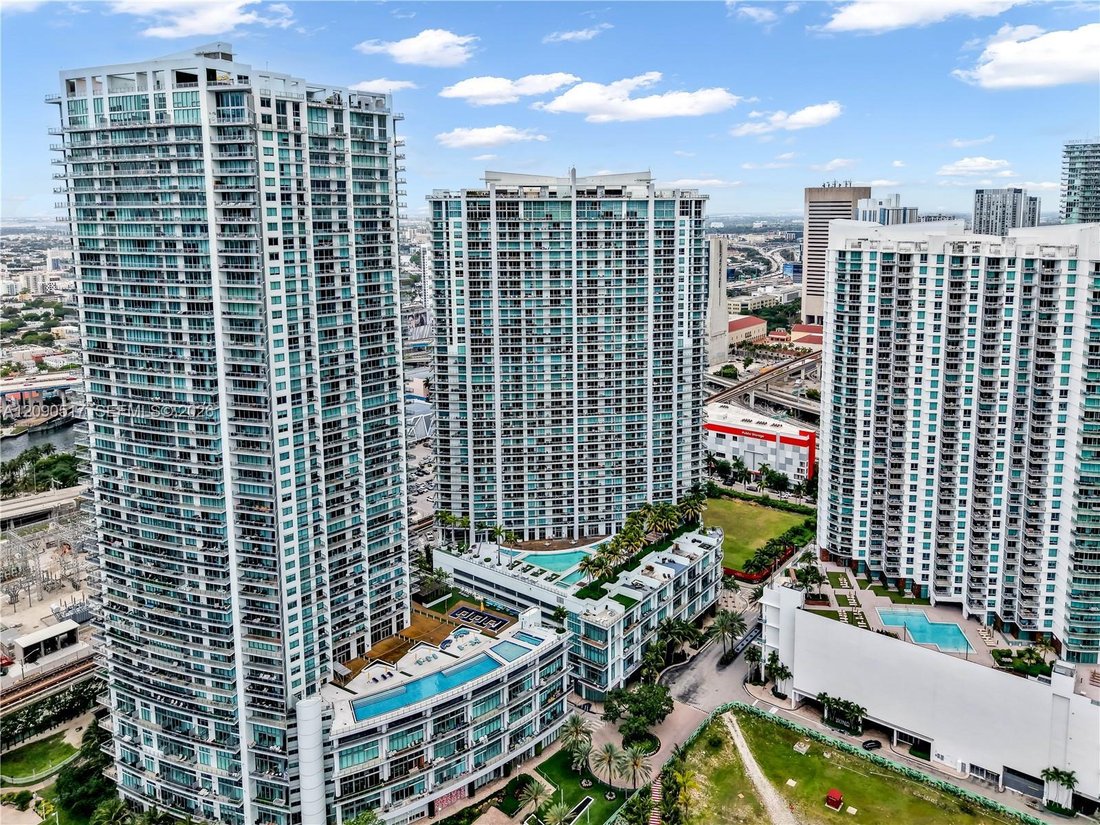 Condo in Miami, Florida, United States 2 - 18943677