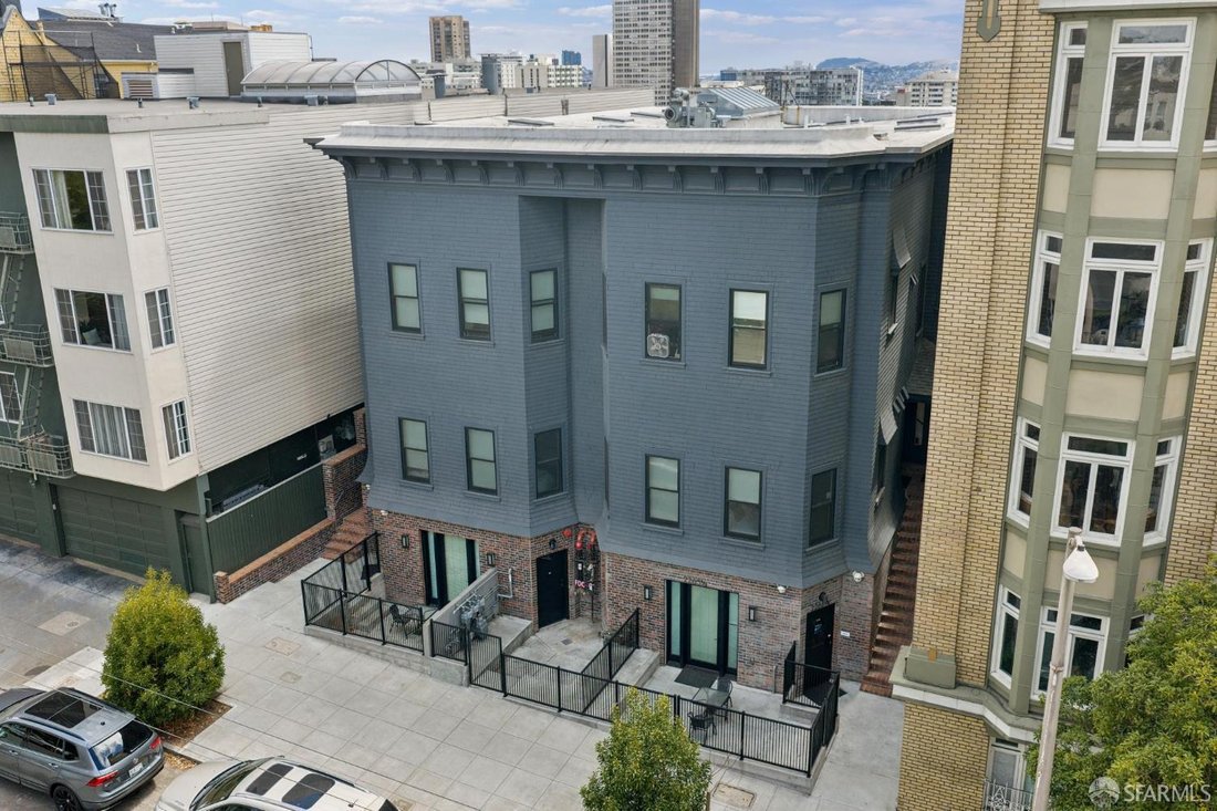 San Francisco, California, United States 2 - 18942425