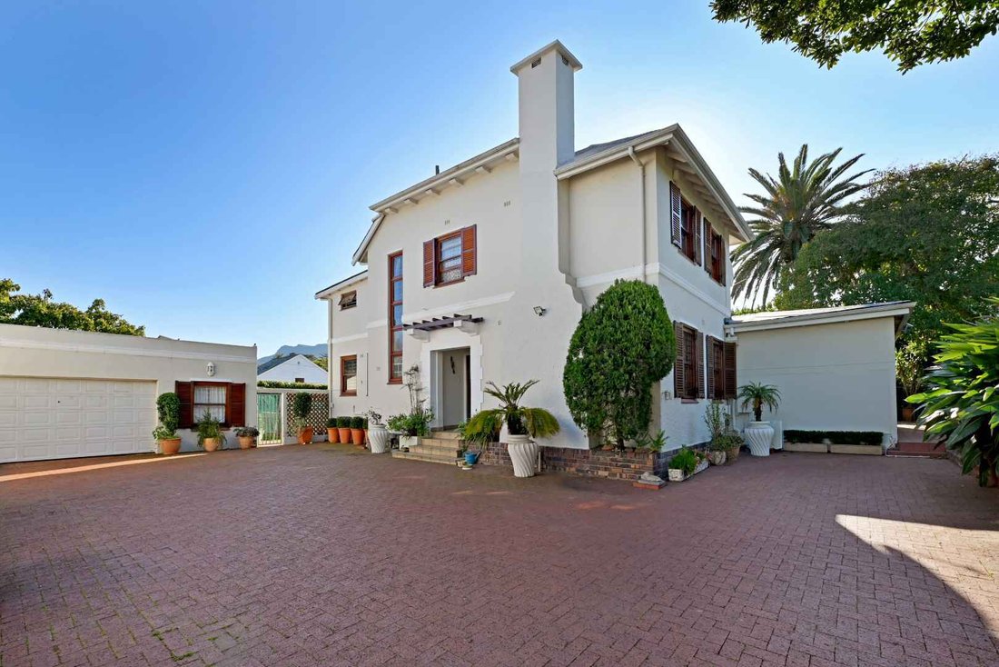 House in City Centre, City Bowl, Cape Town 1 - 18939743