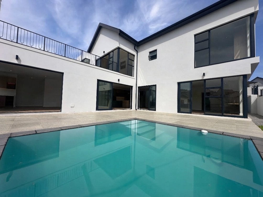 House in Kingswood Golf Estate, Western Cape, South Africa 2 - 18601003