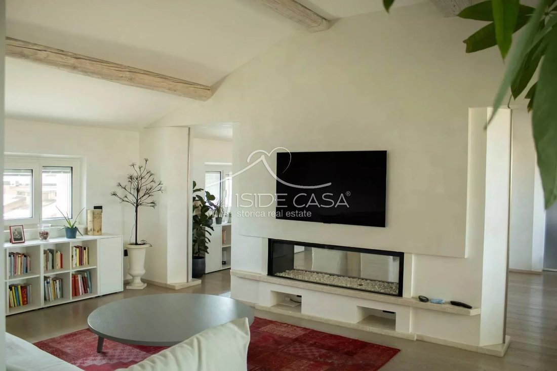 Apartment in Centro Storico, Mantua, Lombardy 3 - 18513314