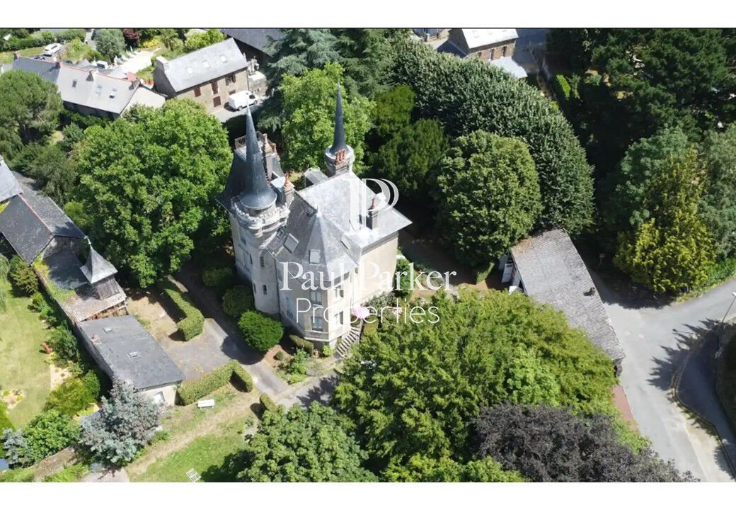 Villa in Hede-Bazouges, Brittany, France 2 - 18941062