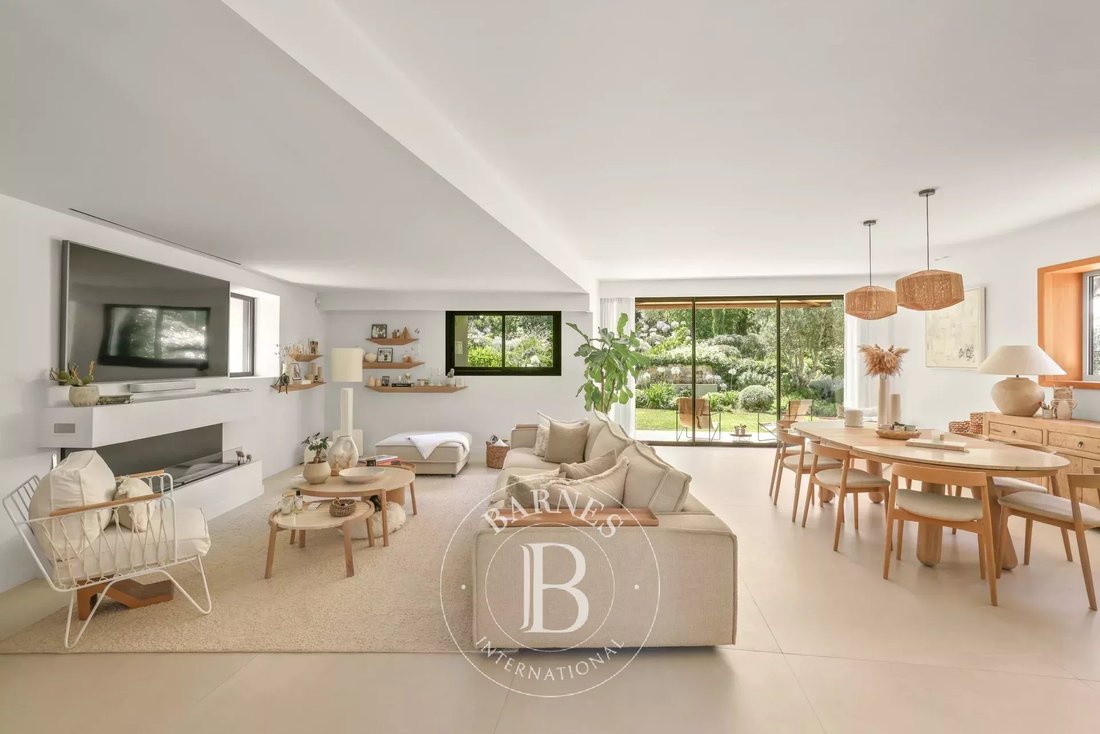 Villa in Mougins, Provence-Alpes-Côte d'Azur, France 5 - 18940544